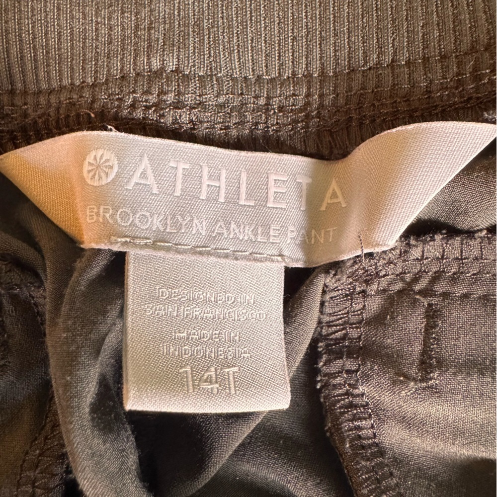 Athleta Brooklyn Ankle Pant in "Mountain Olive" Green Size 14T - Picture 11 of 13